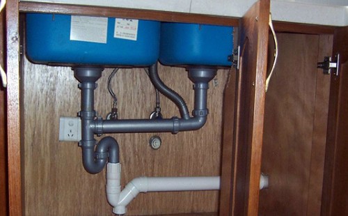 厨房洗碗池漏水很慢怎么办/原因是什么 厨房洗碗池漏水很慢怎么办/原因是什么