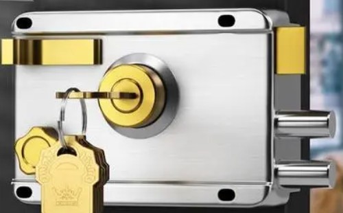 门锁如何更换锁芯?