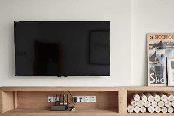 电视一半黑屛一半正常是怎么回事呢？