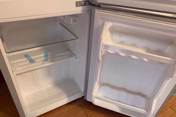 冰箱冷藏室灯不亮为什么