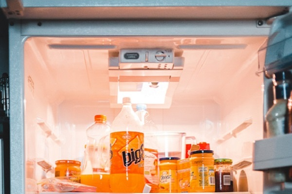 冰箱冷冻室排水口如何清理