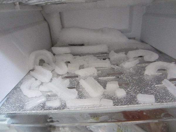 电冰箱结冰太厚怎么办—冰箱结冰维修