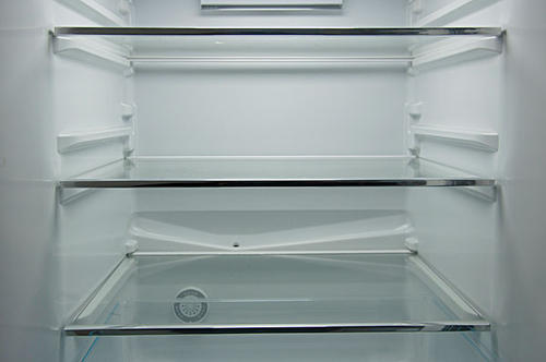 冰箱为什么不能空着？冰箱里是空的能不能开