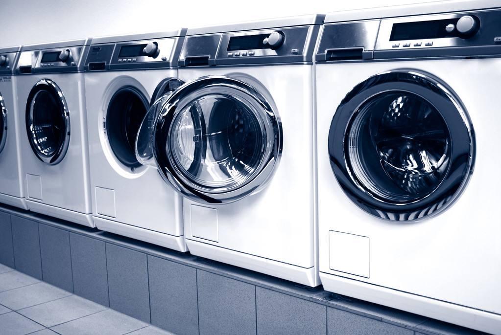 新买的洗衣机漏水怎么回事？洗衣机为什么漏水？