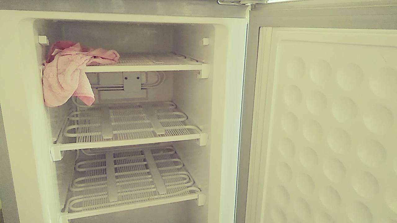 冰箱冷藏室积水怎么办